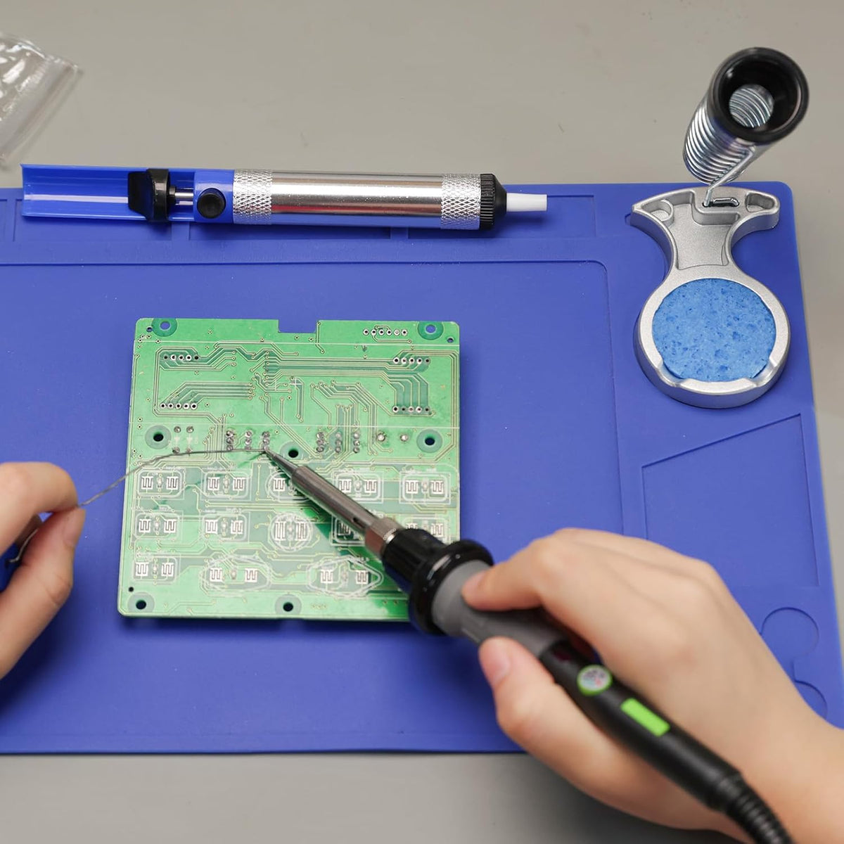 YIHUA 947-V Soldering Iron Kit with 3 LED Lights, Temperature Control, 5 Premium Solder Tips, Desoldering Pump, Indicator & ON/OFF Switch-60 Watts Soldering Iron, Solder Wire, Tip Cleaner, and more.