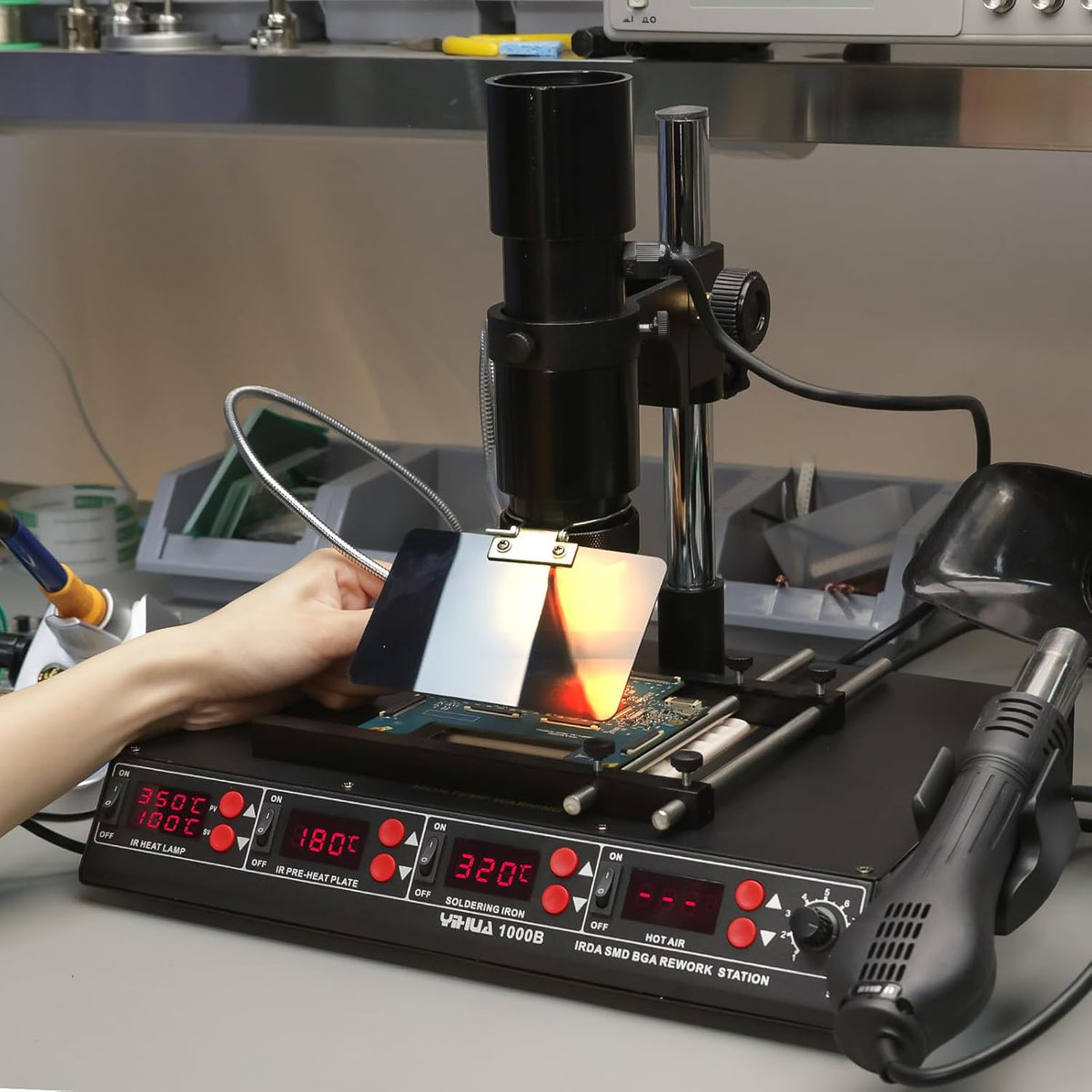 YIHUA 1000B- 4 in 1 Station - IR Infrared BGA, Preheater, Soldering Station and Hot Air Rework Station, plus a Temp Sensor, ºC/°F display, PCBs Holder, LED Lamp and more.